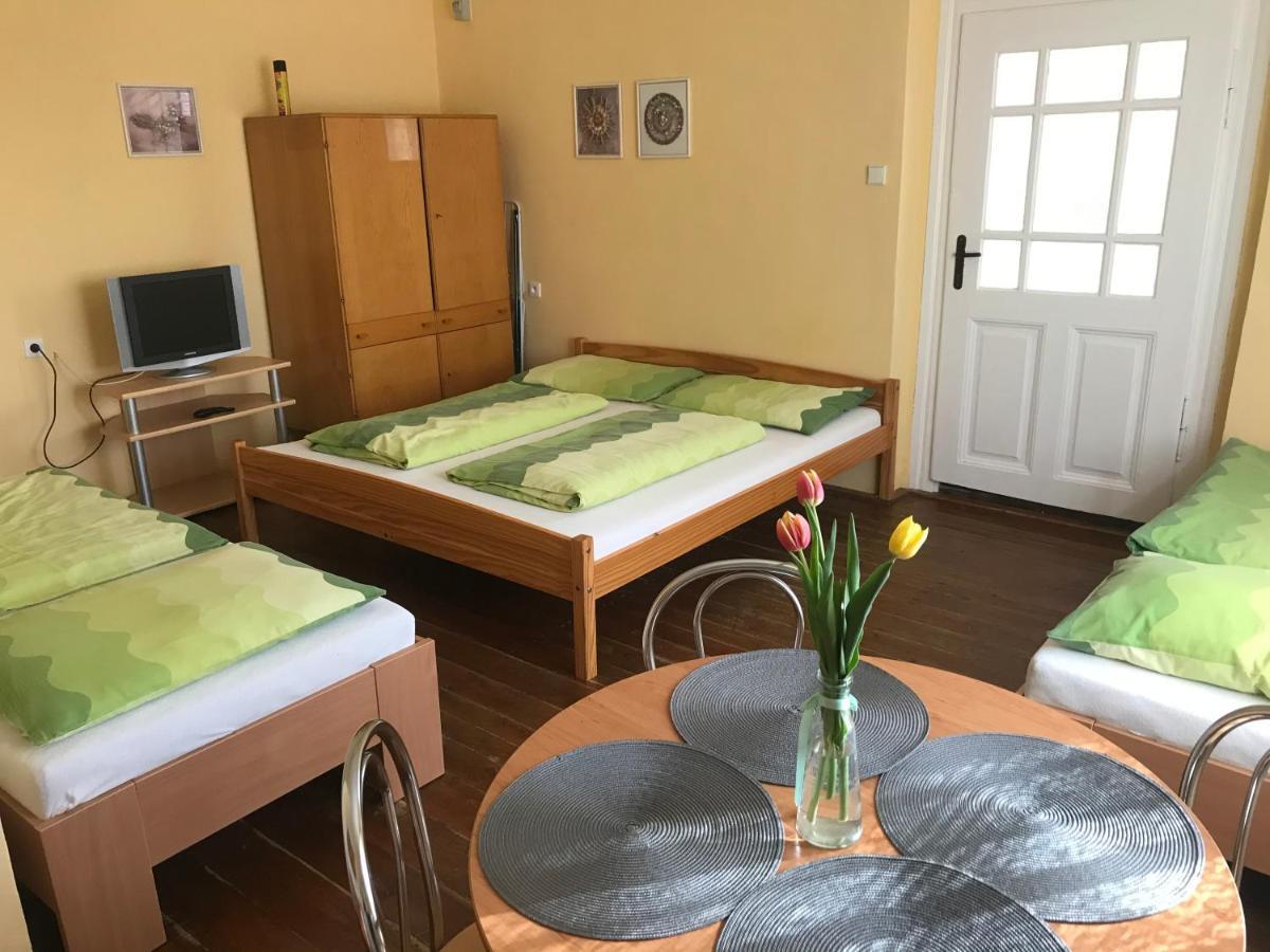 Apartman U Karla Veľký Meder Esterno foto